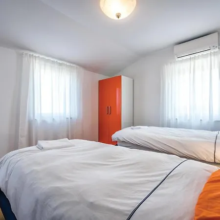 Casa de Férias Three-bedroom Holiday In