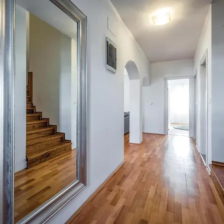 Three-bedroom Holiday In